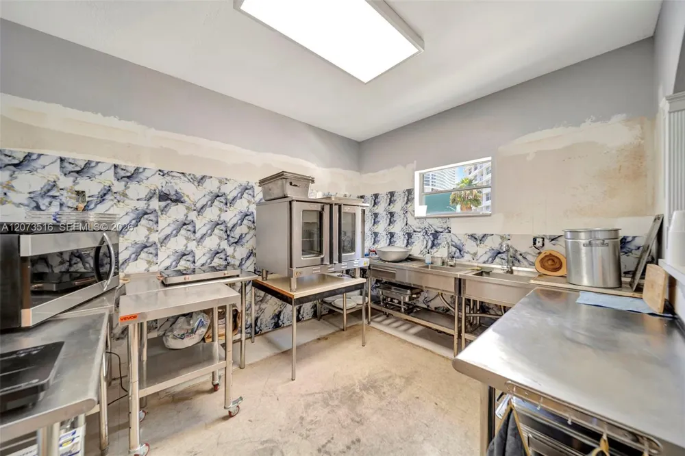 1801 S Ocean Dr #241 Hallandale Beach, FL 33009