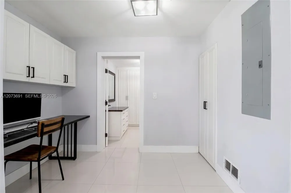 8123 SW 95th Ct Miami, FL 33173