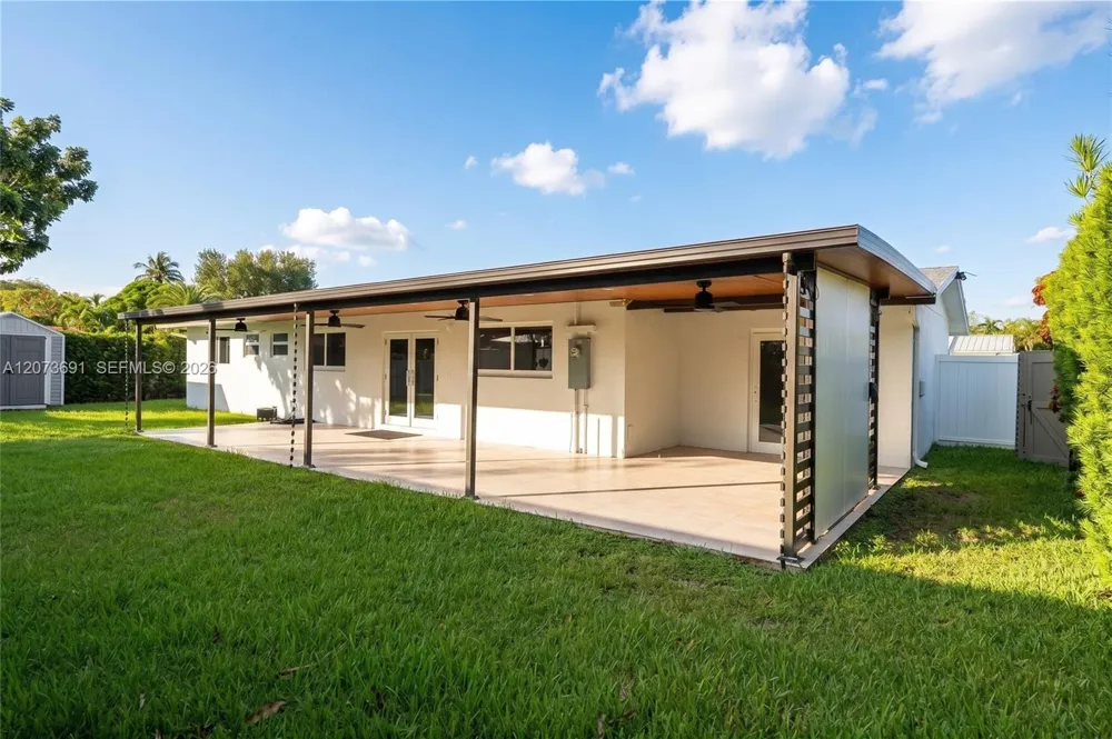 8123 SW 95th Ct Miami, FL 33173