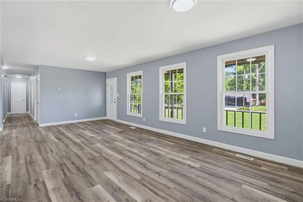 1416 Lynwood Terrace High Point, NC 27265