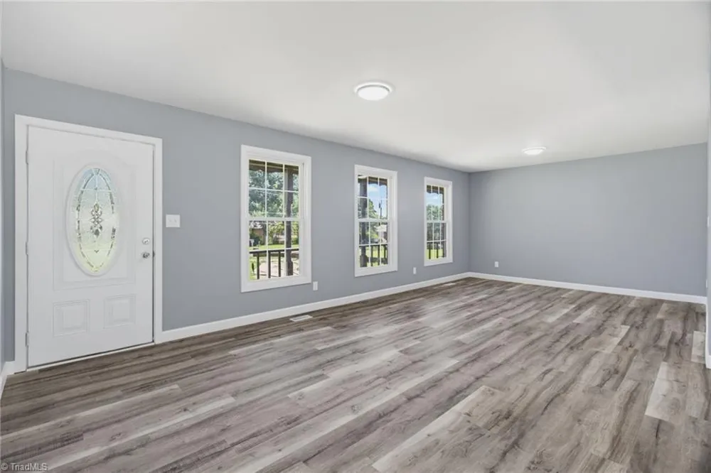 1416 Lynwood Terrace High Point, NC 27265