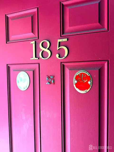 185 Sunshine Drive