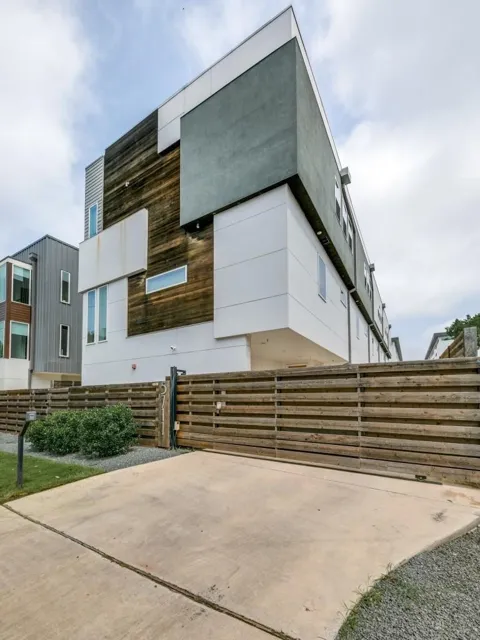 5711 Bryan Parkway #102