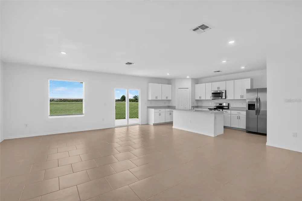 3821 AMBERSWEET CROSSING Parrish, FL 34219