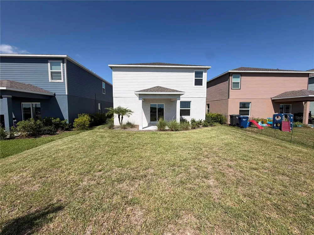 3821 AMBERSWEET CROSSING Parrish, FL 34219