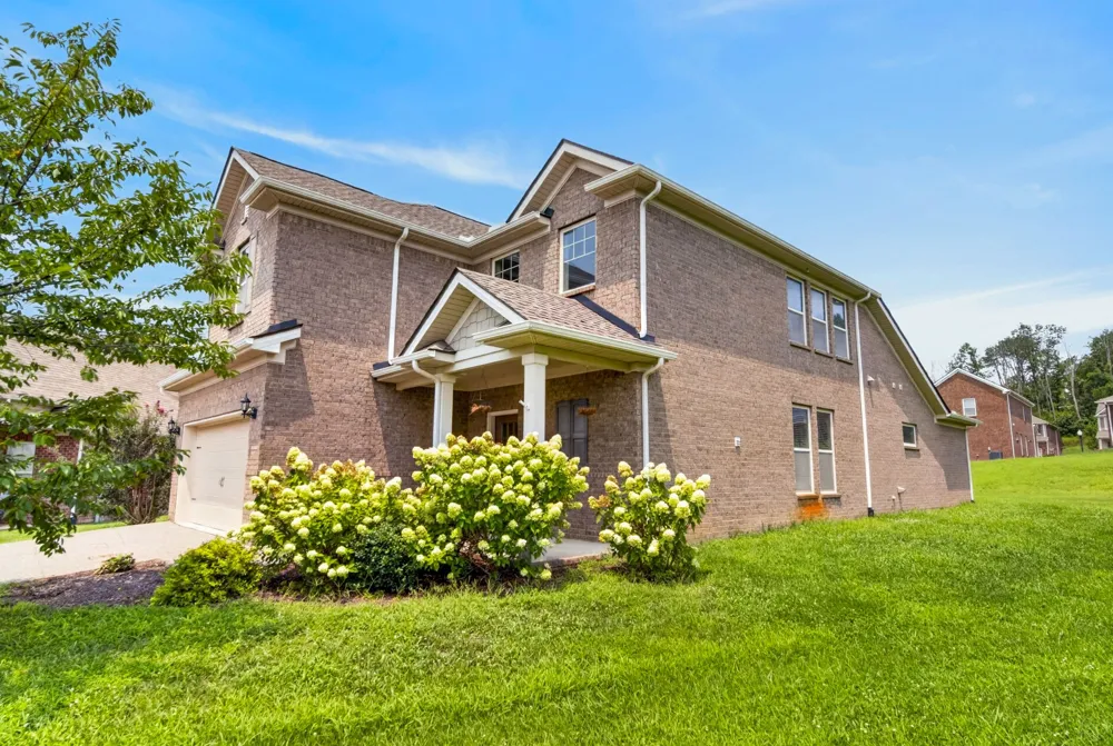 223 Hempstead Ct Gallatin, TN 37066