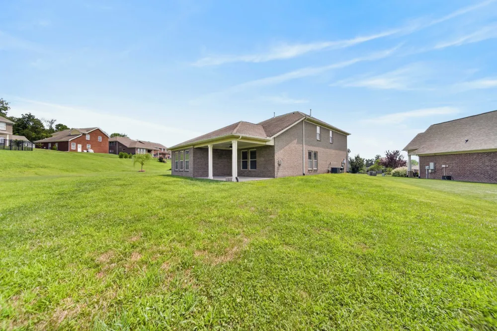 223 Hempstead Ct Gallatin, TN 37066