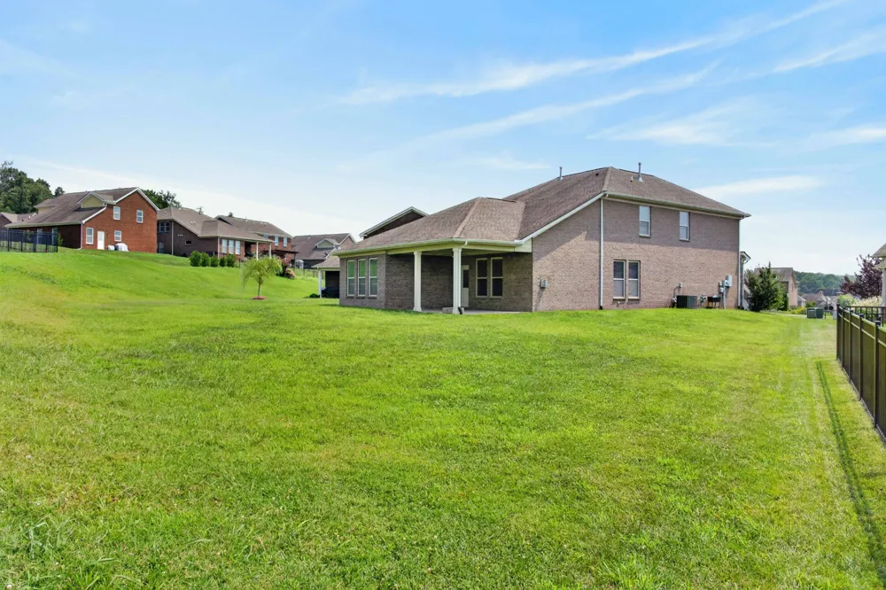 223 Hempstead Ct Gallatin, TN 37066