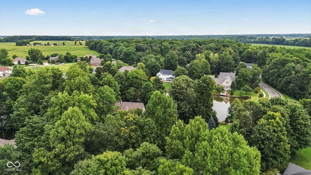 1724 E Greyhawk Way Greenfield, IN 46140