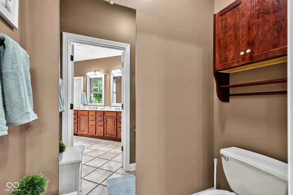 1724 E Greyhawk Way Greenfield, IN 46140