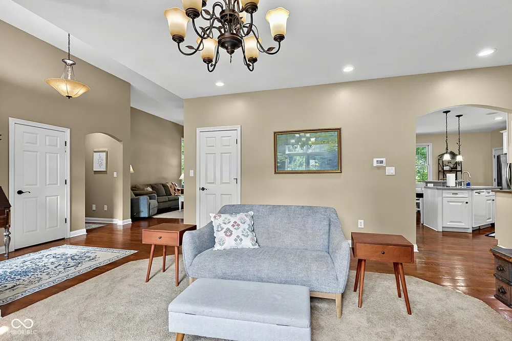 1724 E Greyhawk Way Greenfield, IN 46140