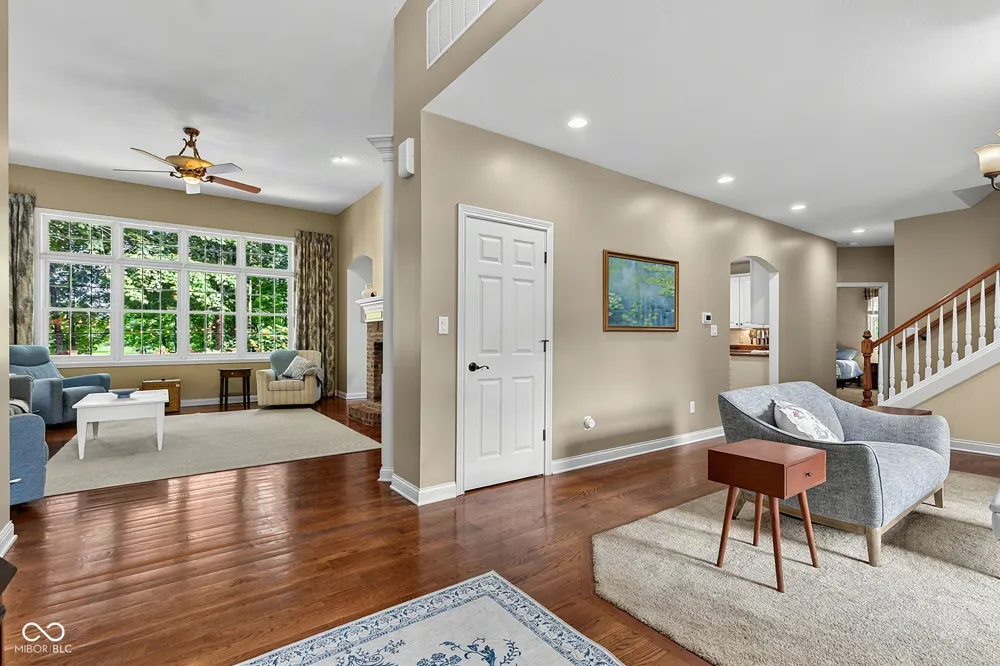 1724 E Greyhawk Way Greenfield, IN 46140