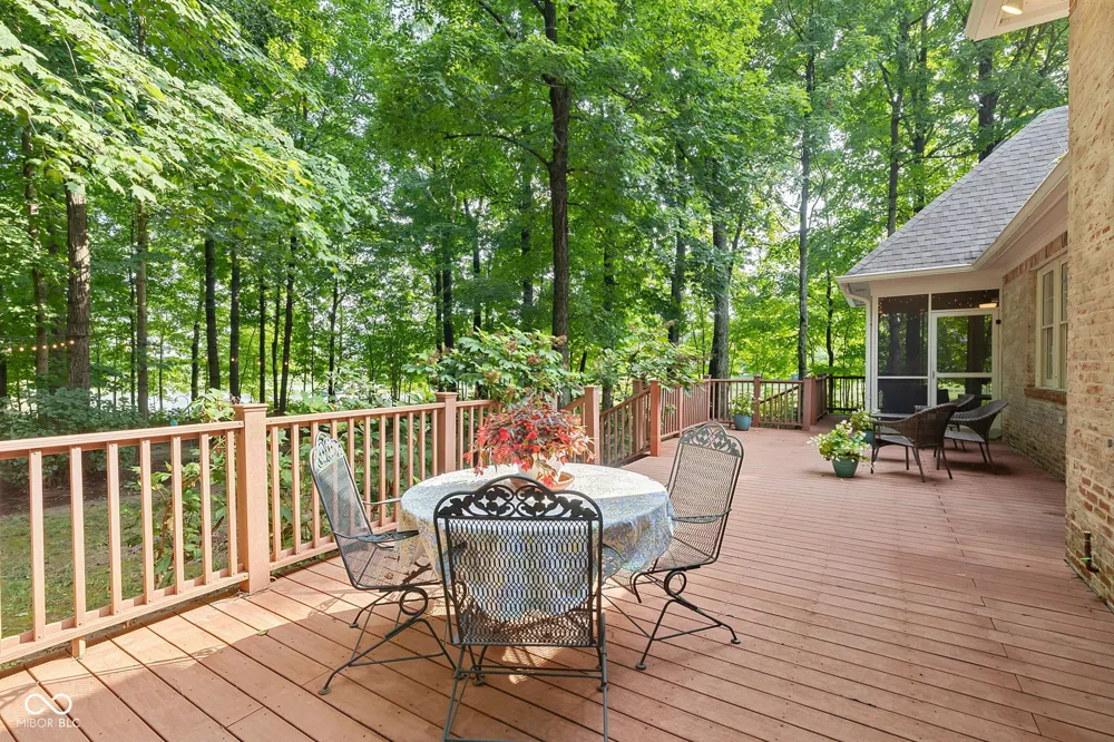1724 E Greyhawk Way Greenfield, IN 46140