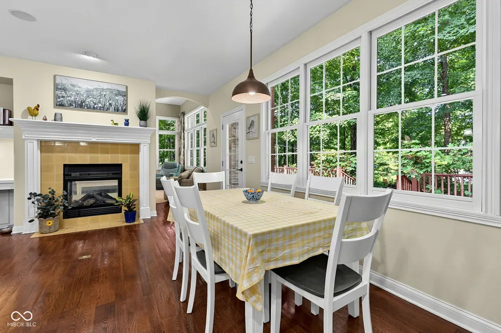 1724 E Greyhawk Way Greenfield, IN 46140