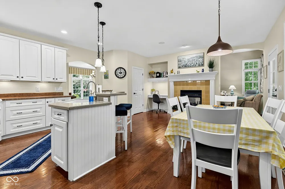 1724 E Greyhawk Way Greenfield, IN 46140