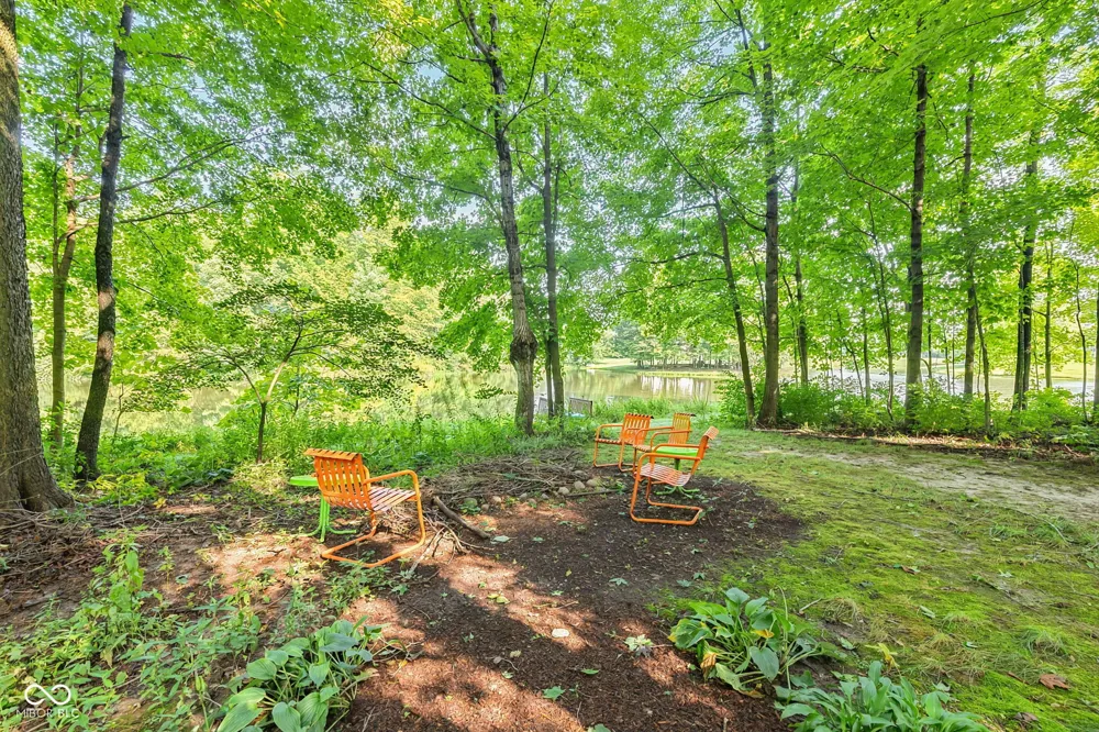 1724 E Greyhawk Way Greenfield, IN 46140