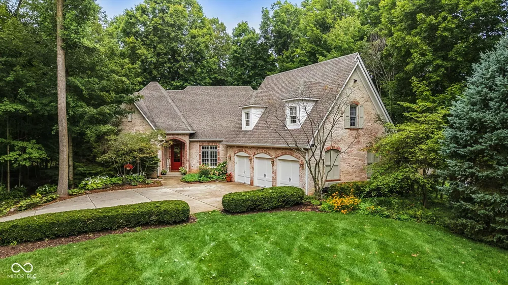1724 E Greyhawk Way Greenfield, IN 46140