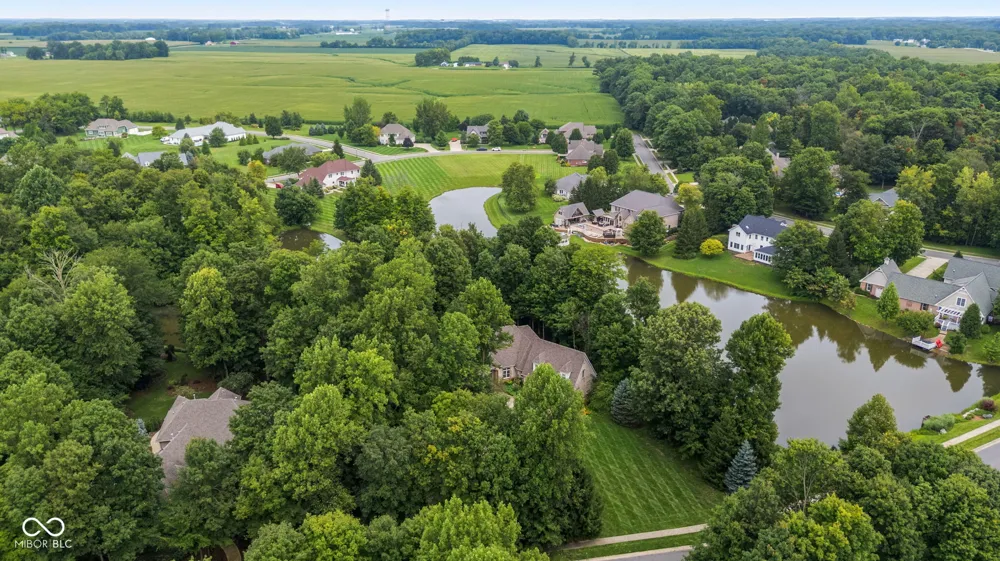 1724 E Greyhawk Way Greenfield, IN 46140
