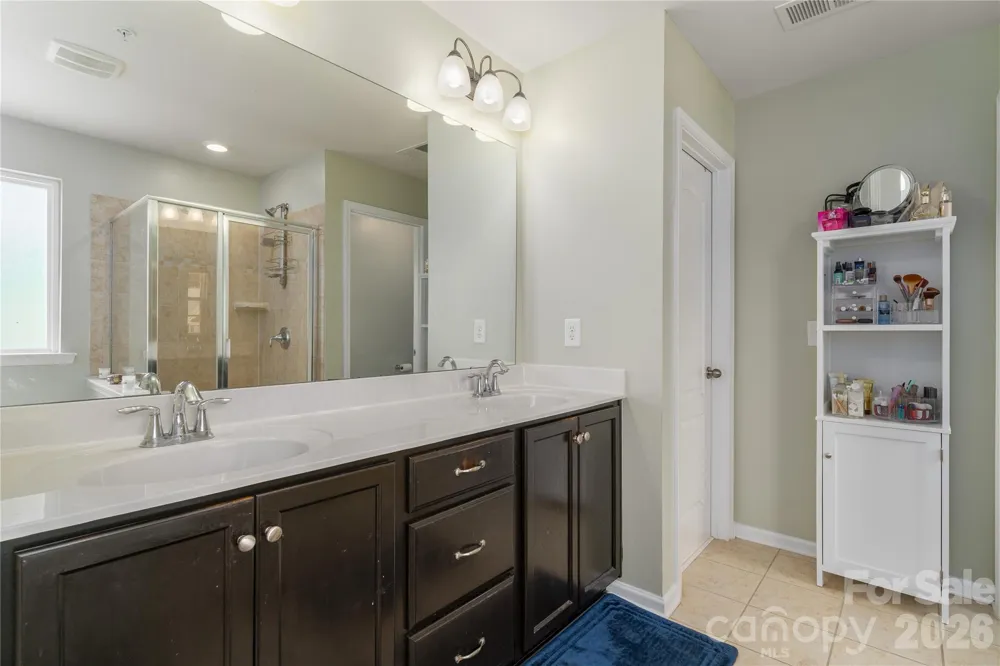 137 Flora Vista Drive Mooresville, NC 28117
