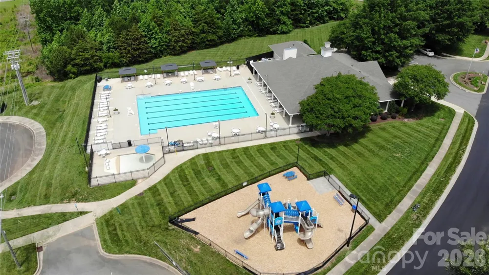 137 Flora Vista Drive Mooresville, NC 28117