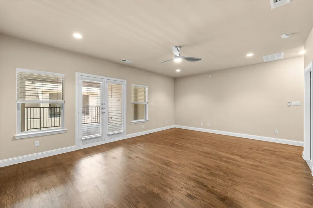 2952 Sheridan Drive Carrollton, TX 75010