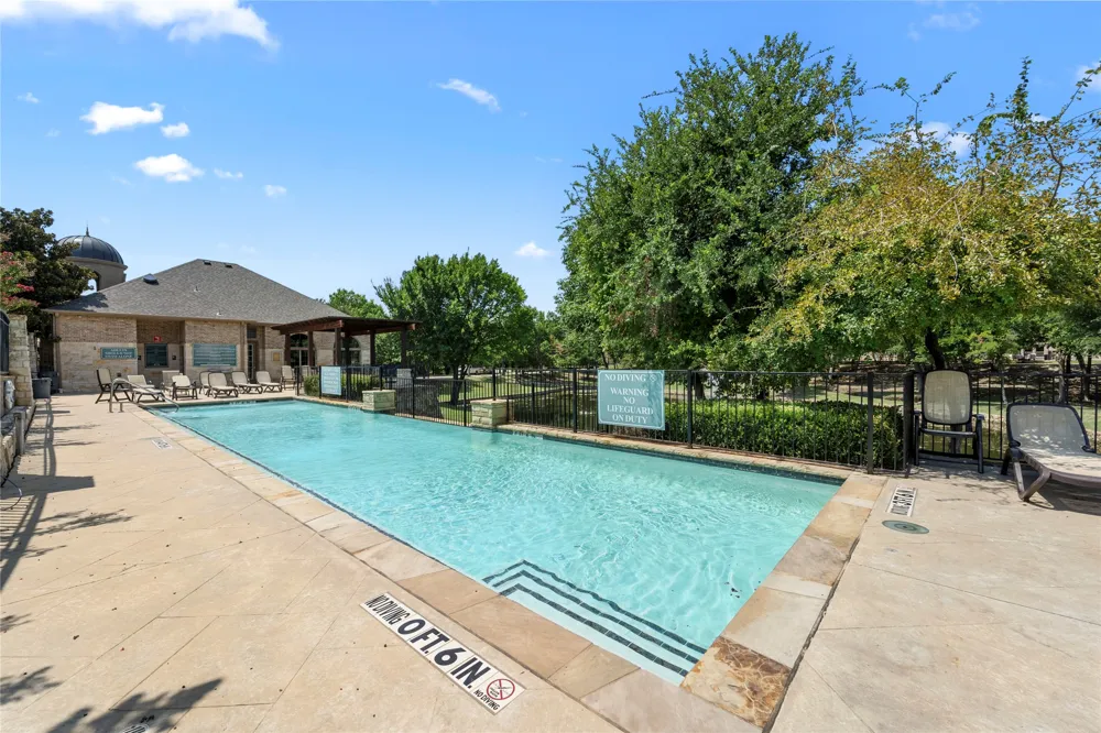 2952 Sheridan Drive Carrollton, TX 75010