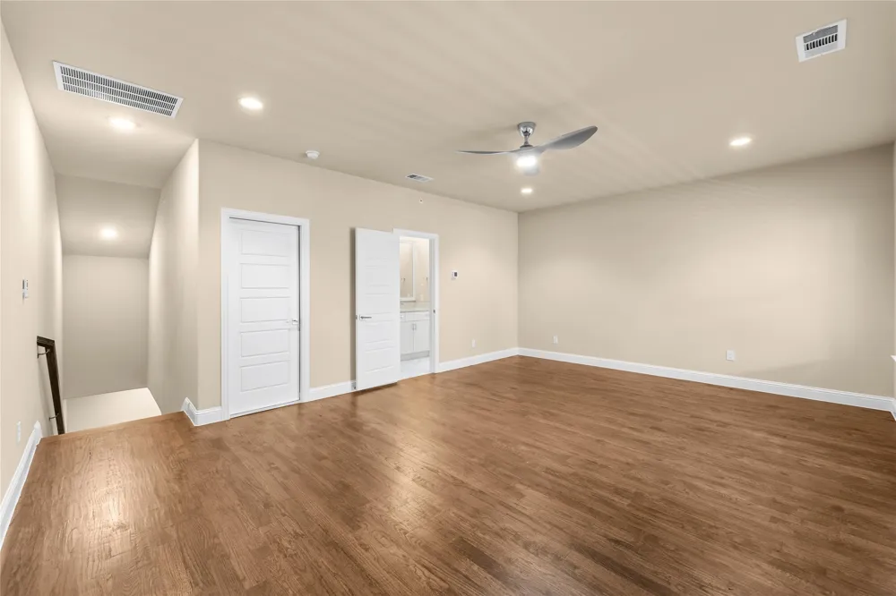 2952 Sheridan Drive Carrollton, TX 75010