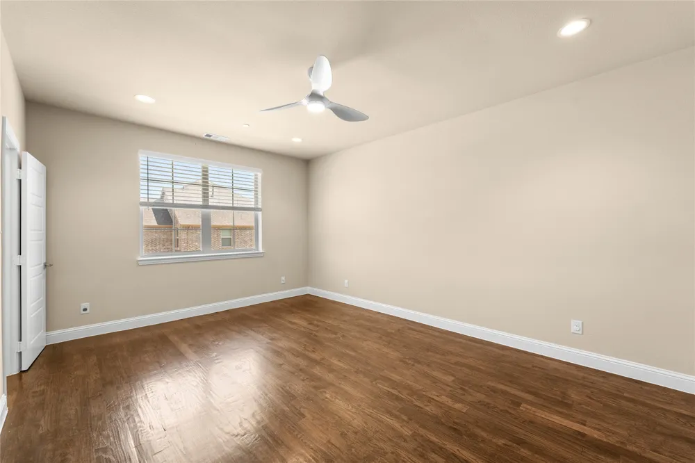 2952 Sheridan Drive Carrollton, TX 75010