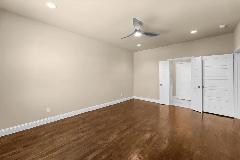 2952 Sheridan Drive Carrollton, TX 75010