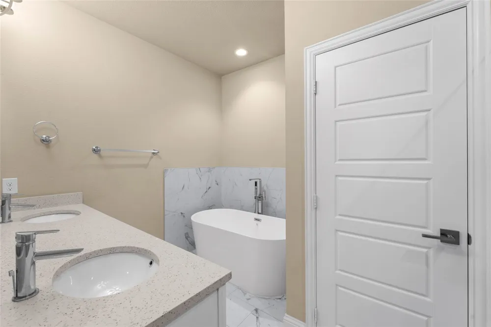 2952 Sheridan Drive Carrollton, TX 75010