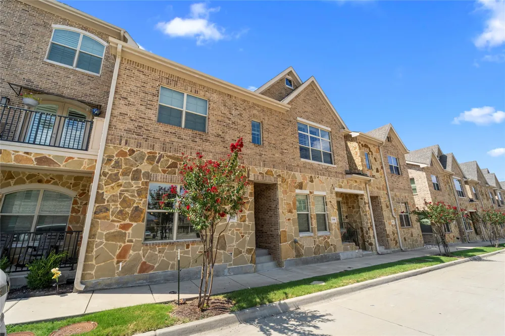 2952 Sheridan Drive Carrollton, TX 75010