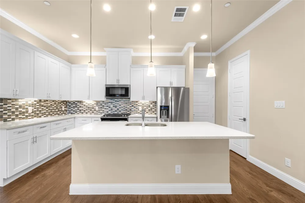 2952 Sheridan Drive Carrollton, TX 75010