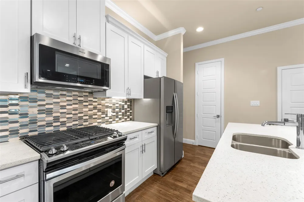 2952 Sheridan Drive Carrollton, TX 75010