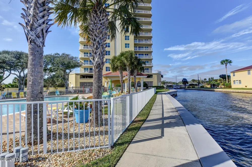 2801 S Ridgewood Avenue #914 South Daytona, FL 32119