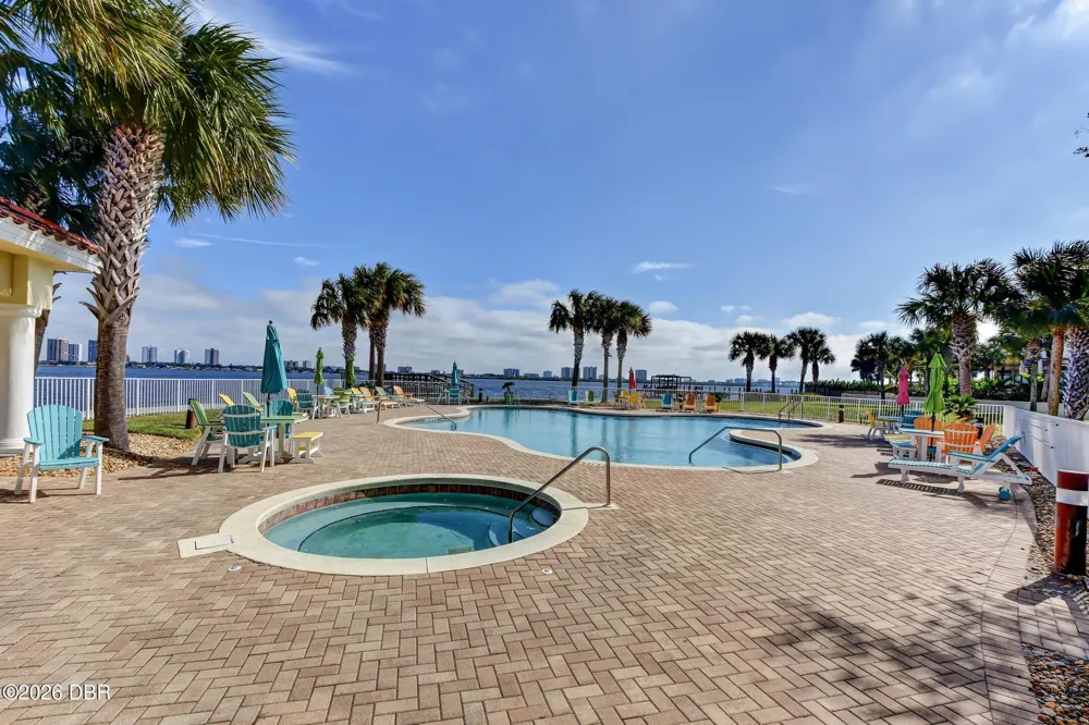 2801 S Ridgewood Avenue #914 South Daytona, FL 32119