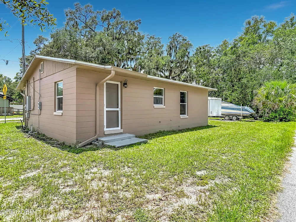501 W Lisbon Parkway Deland, FL 32720