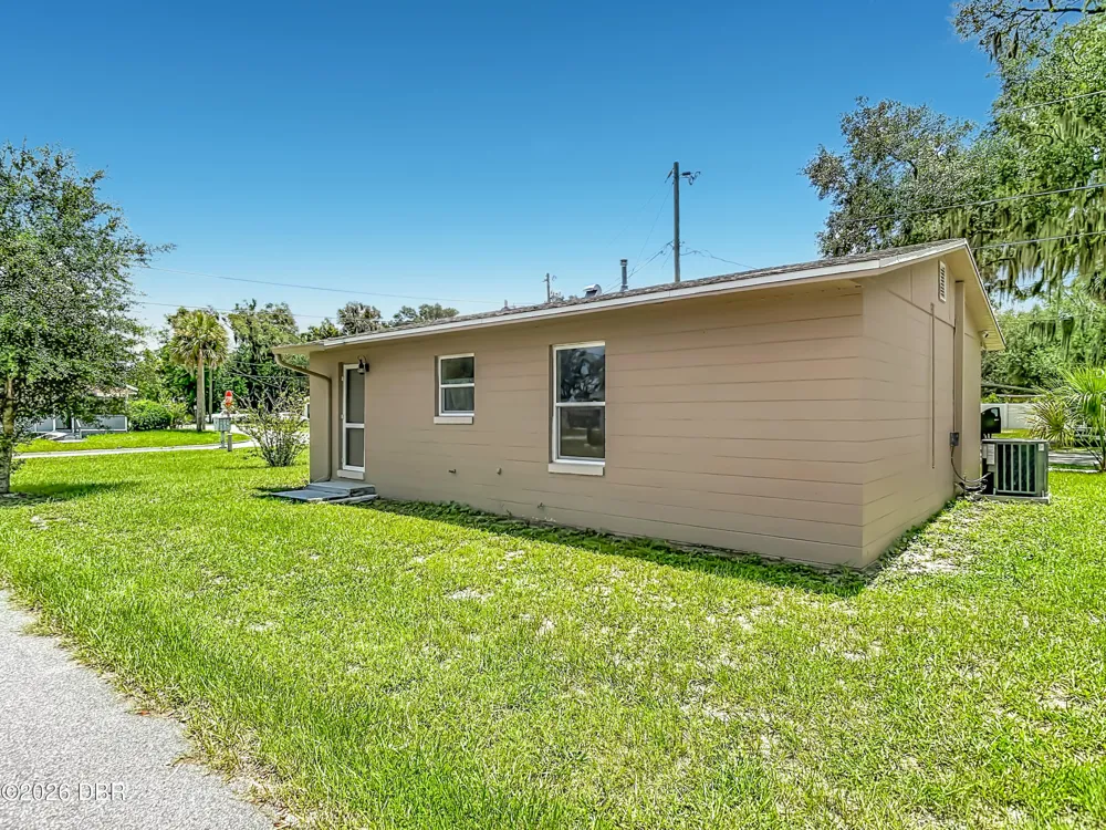 501 W Lisbon Parkway Deland, FL 32720