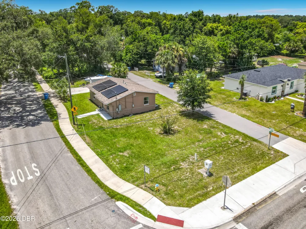 501 W Lisbon Parkway Deland, FL 32720