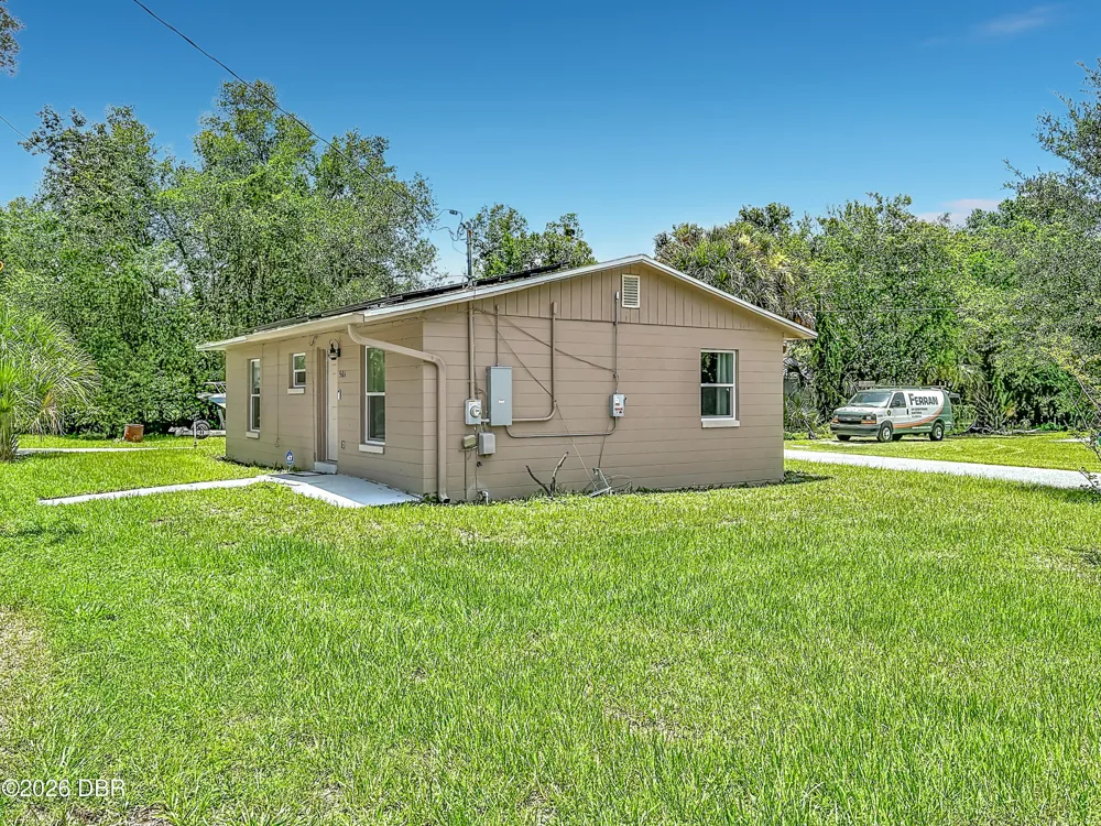 501 W Lisbon Parkway Deland, FL 32720