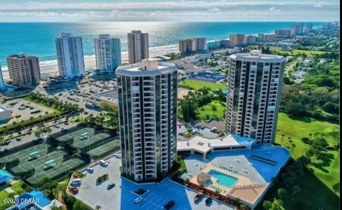 1 Oceans West Boulevard #5B3