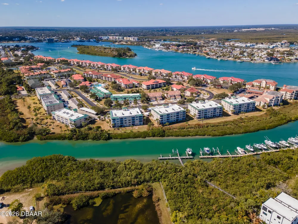426 Bouchelle Drive #301 New Smyrna Beach, FL 32169