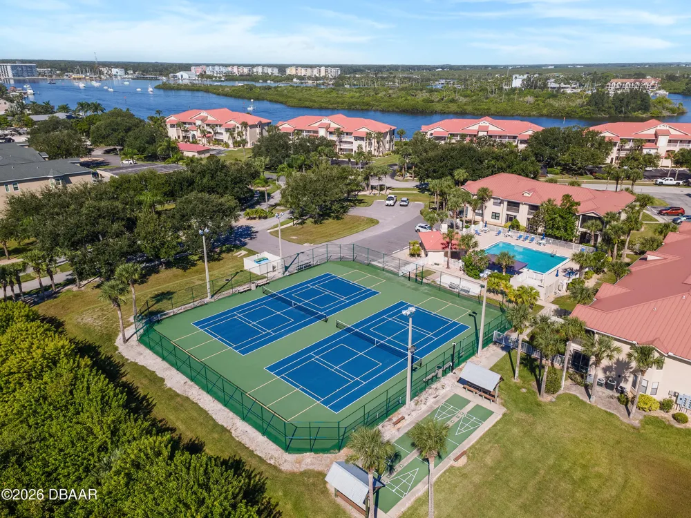 426 Bouchelle Drive #301 New Smyrna Beach, FL 32169