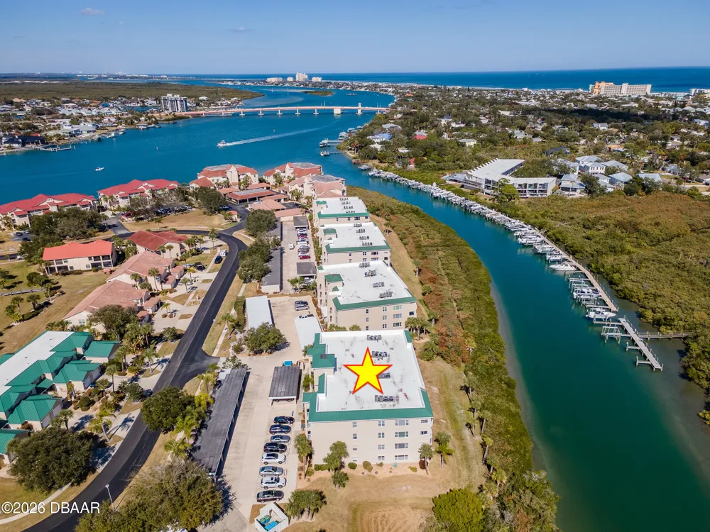 426 Bouchelle Drive #301 New Smyrna Beach, FL 32169