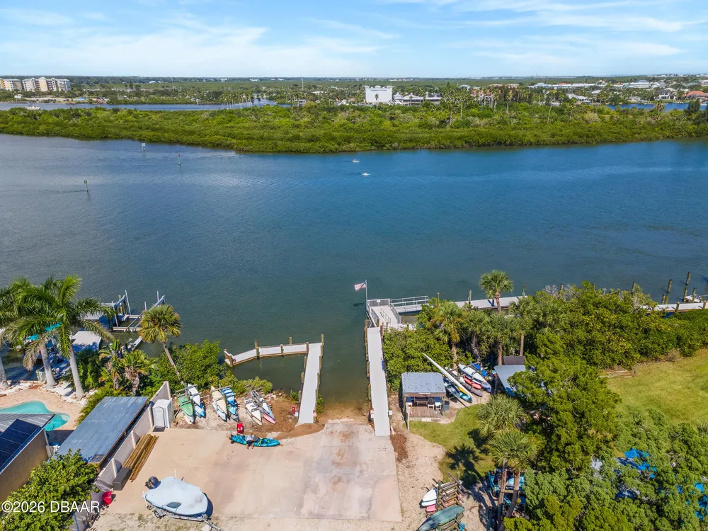 426 Bouchelle Drive #301 New Smyrna Beach, FL 32169
