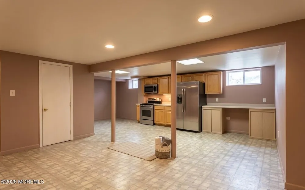 7 Porsche Drive Matawan, NJ 07747