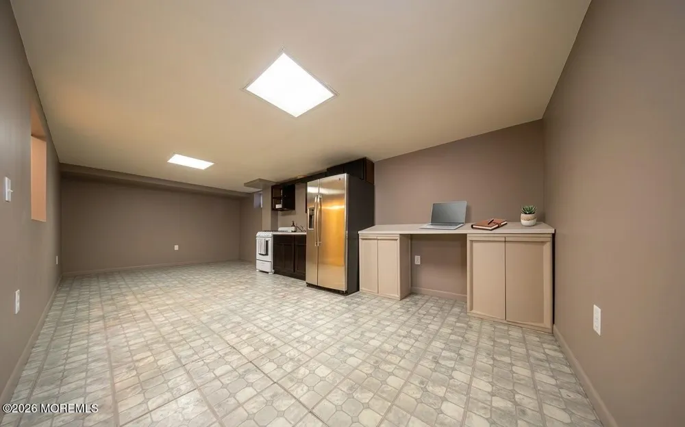 7 Porsche Drive Matawan, NJ 07747