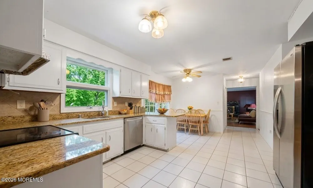 7 Porsche Drive Matawan, NJ 07747