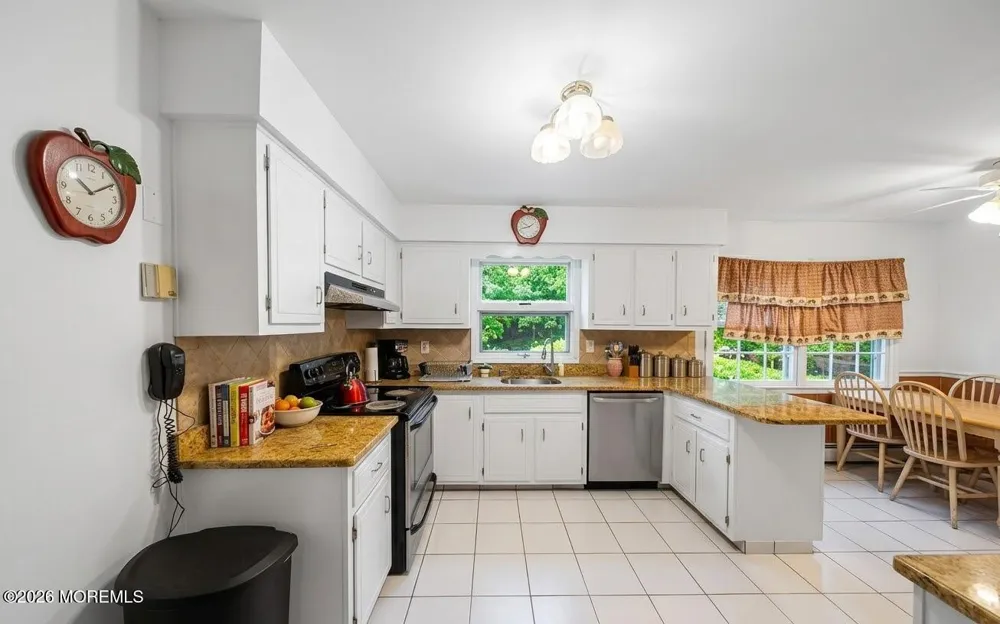 7 Porsche Drive Matawan, NJ 07747