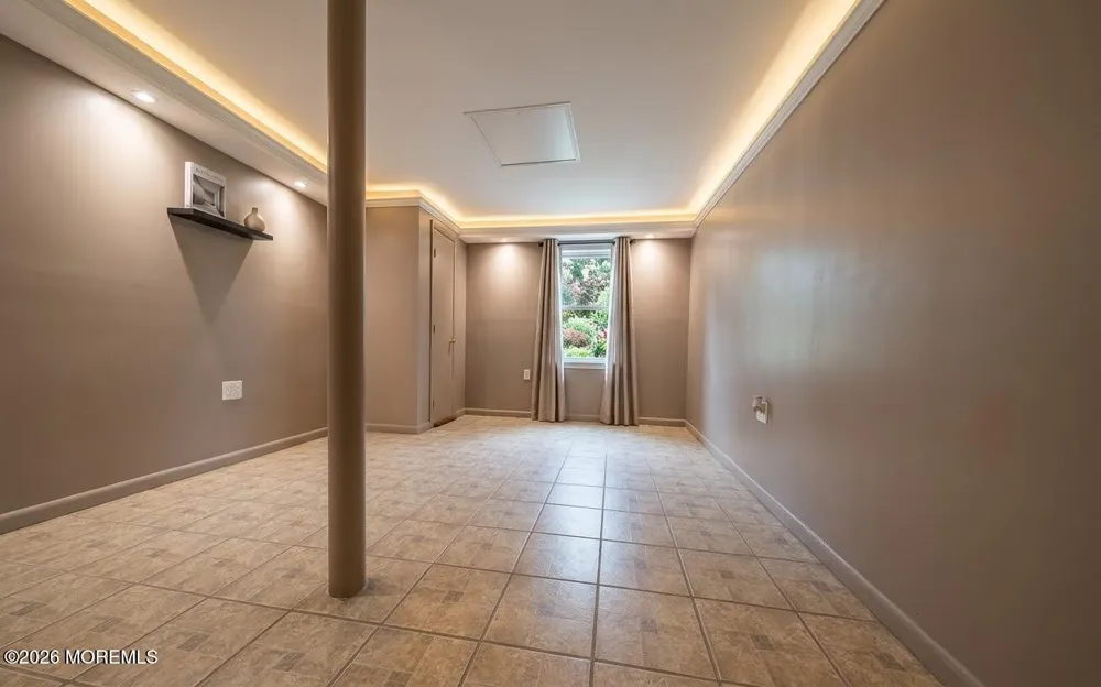 7 Porsche Drive Matawan, NJ 07747