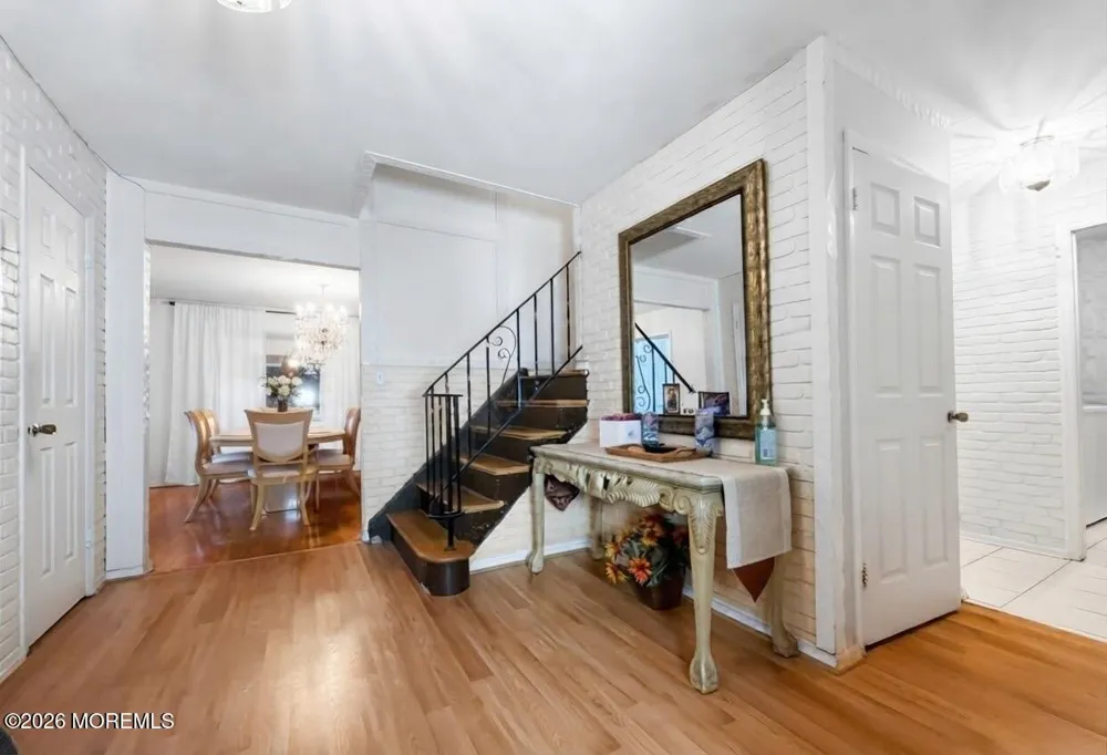 7 Porsche Drive Matawan, NJ 07747
